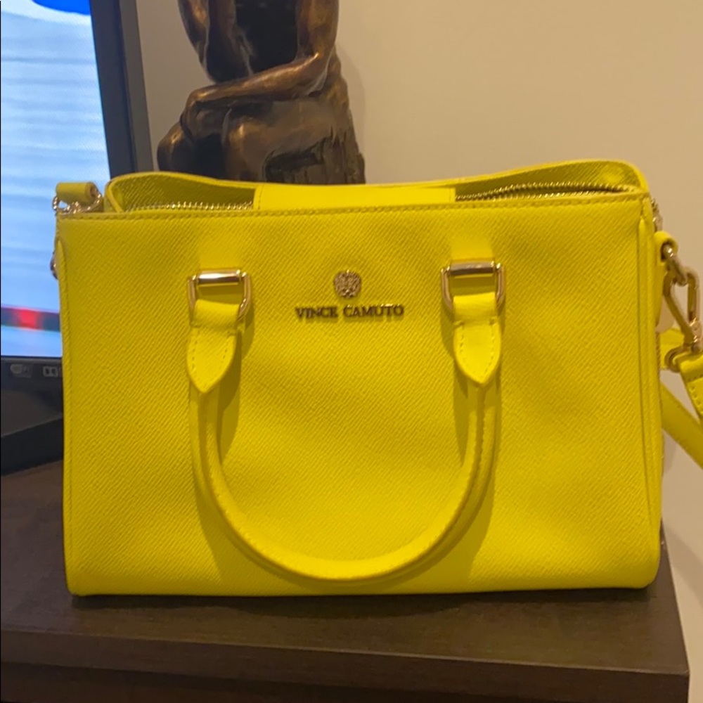 Vince camuto lime crossbody bag
